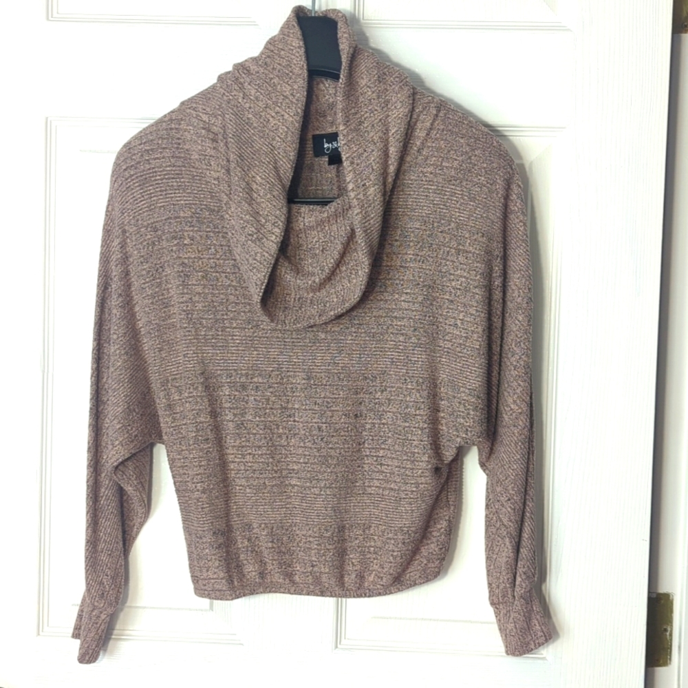 Heathered pink top